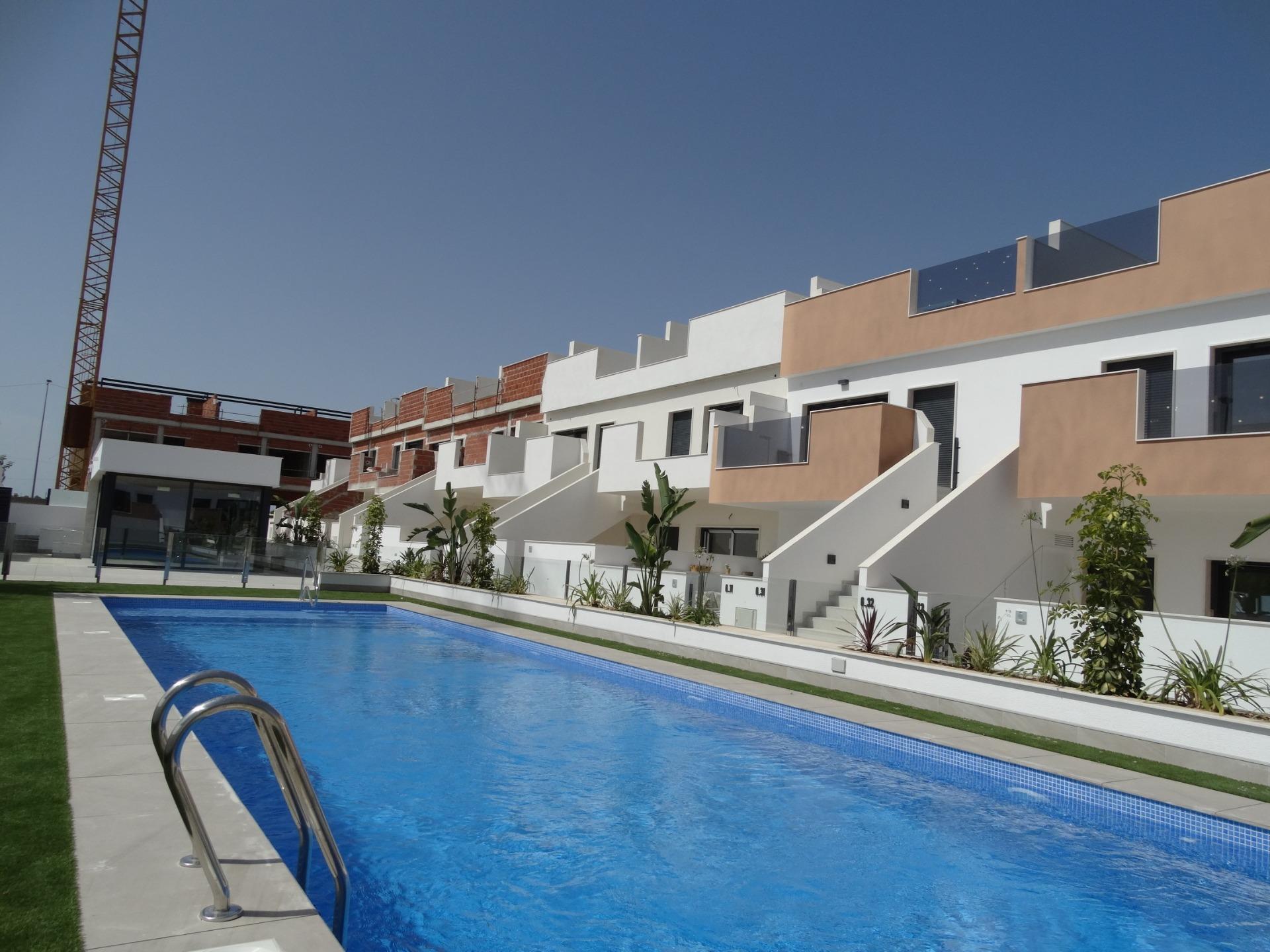 For sale - 2 Bedroom 2 Bathroom Bungalow in Pilar de La Horadada - pueblo  - Alicante