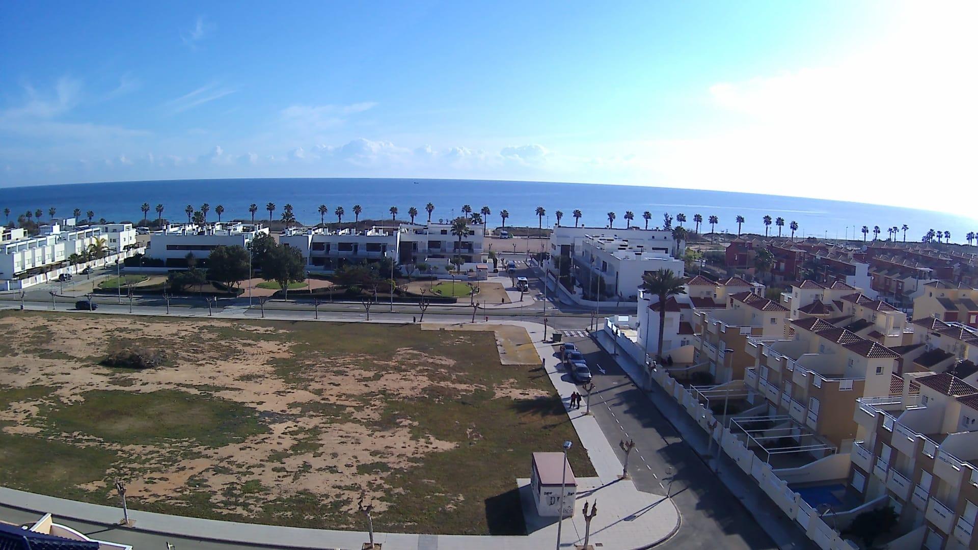 For sale - 3 Bedroom 2 Bathroom Bungalow in Pilar de La Horadada - Playa de las Higuericas  - Alicante