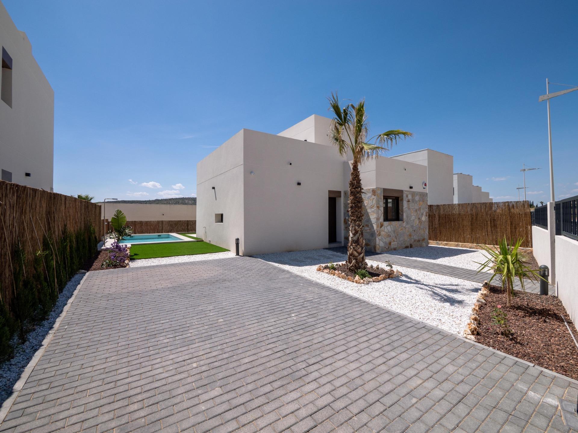 For sale - 3 Bedroom 2 Bathroom Villa in Algorfa - La Finca Golf  - Alicante