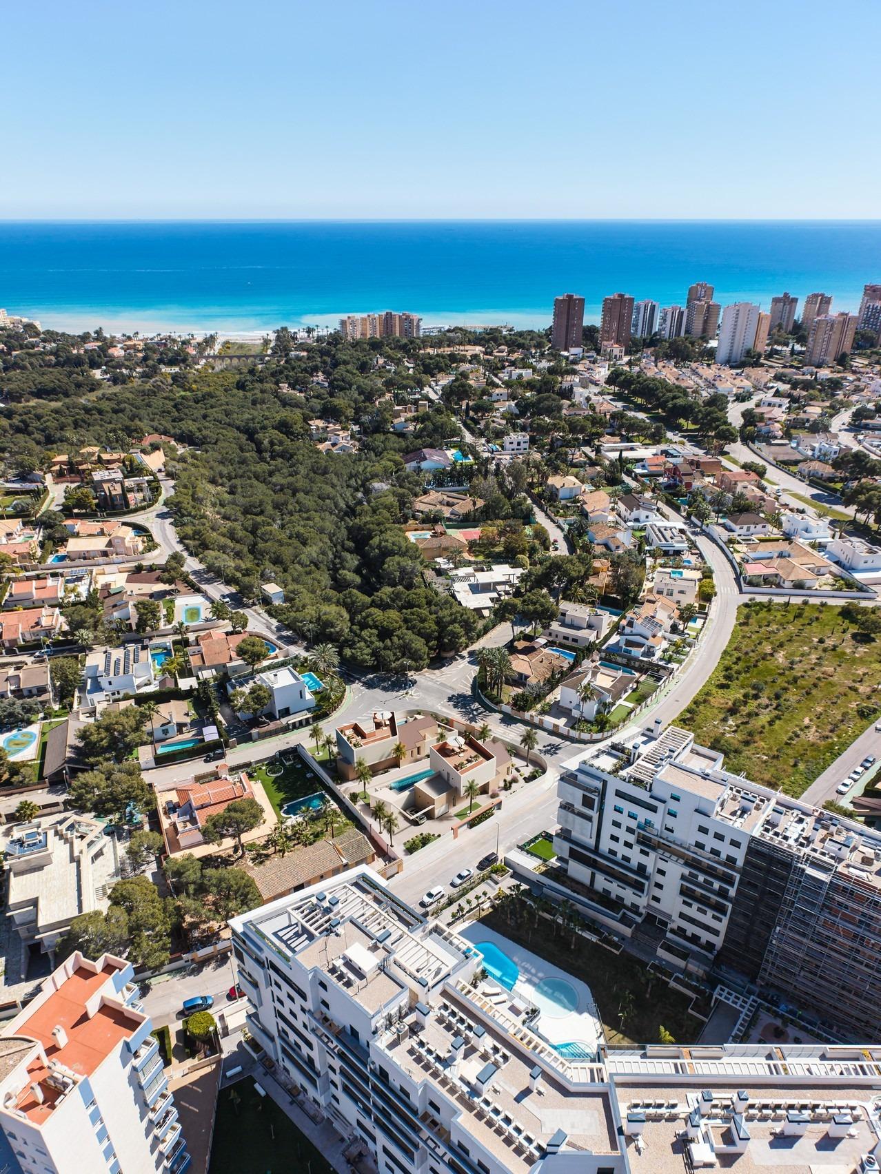 For sale - 3 Bedroom 3 Bathroom Villa in Orihuela Costa - Dehesa de Campoamor  - Alicante