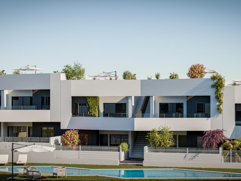 3 Bedroom 2 Bathroom Bungalow in San Miguel de Salinas