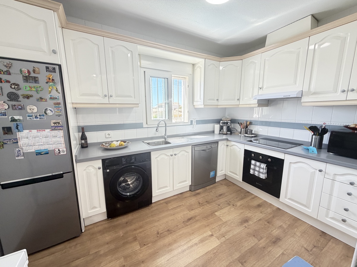 For sale - 3 Bedroom 3 Bathroom Villa in Villamartin - , Villamartin, Alicante, Spain - Alicante