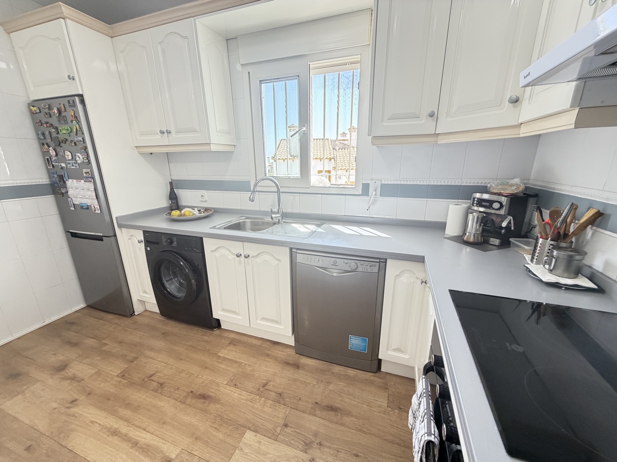 For sale - 3 Bedroom 3 Bathroom Villa in Villamartin - , Villamartin, Alicante, Spain - Alicante