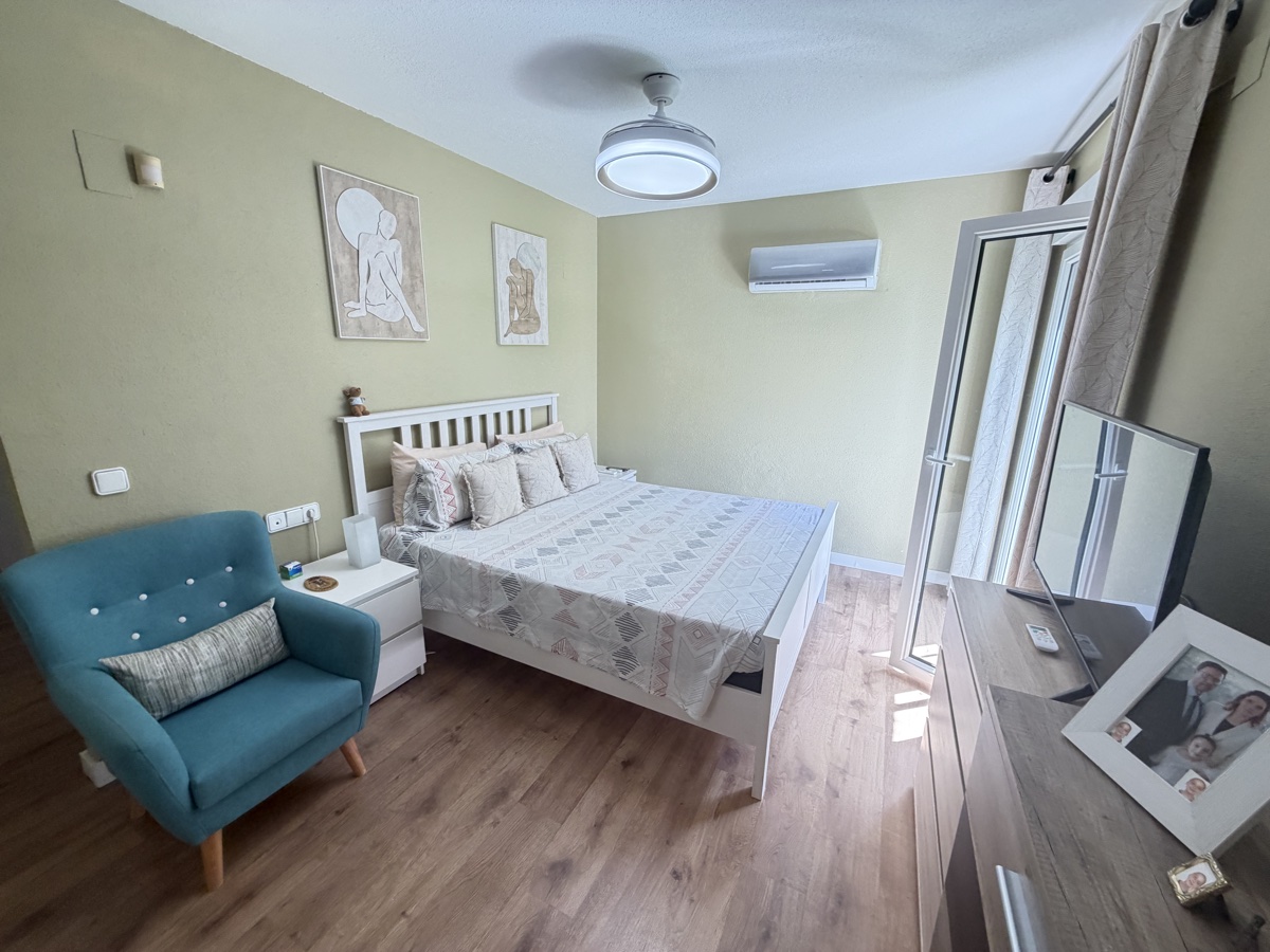 For sale - 3 Bedroom 3 Bathroom Villa in Villamartin - , Villamartin, Alicante, Spain - Alicante
