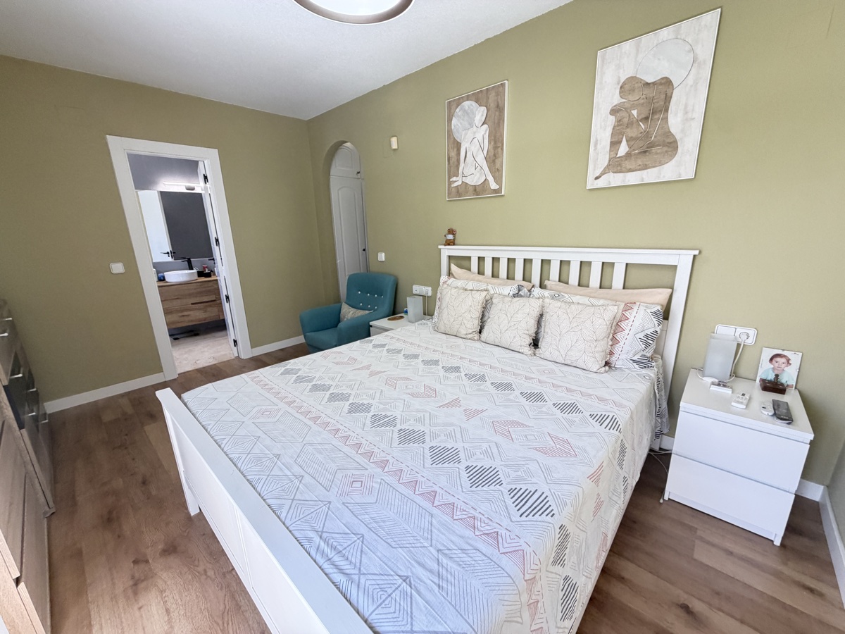 For sale - 3 Bedroom 3 Bathroom Villa in Villamartin - , Villamartin, Alicante, Spain - Alicante