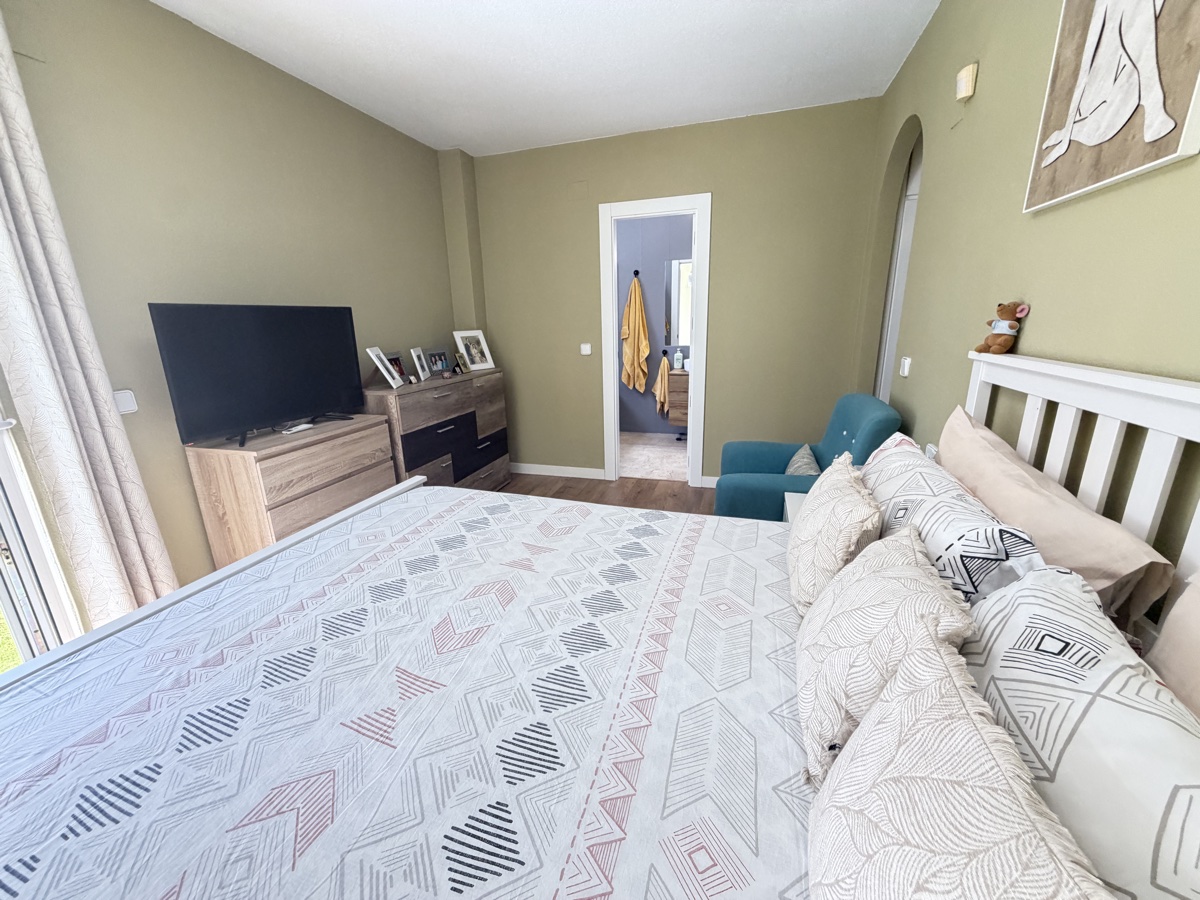 For sale - 3 Bedroom 3 Bathroom Villa in Villamartin - , Villamartin, Alicante, Spain - Alicante