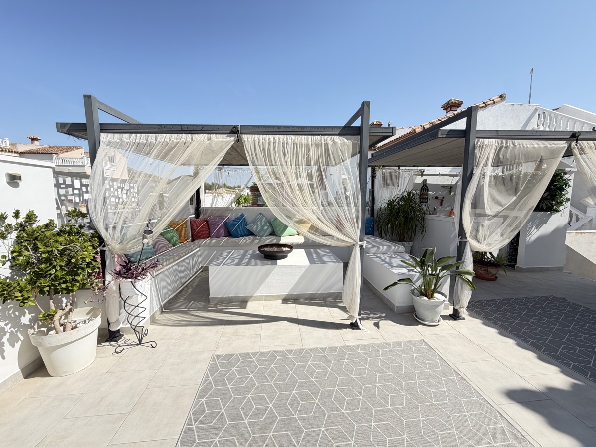 For sale - 3 Bedroom 2 Bathroom Villa in San Miguel De Salinas - , San Miguel De Salinas, Alicante, Spain - Alicante