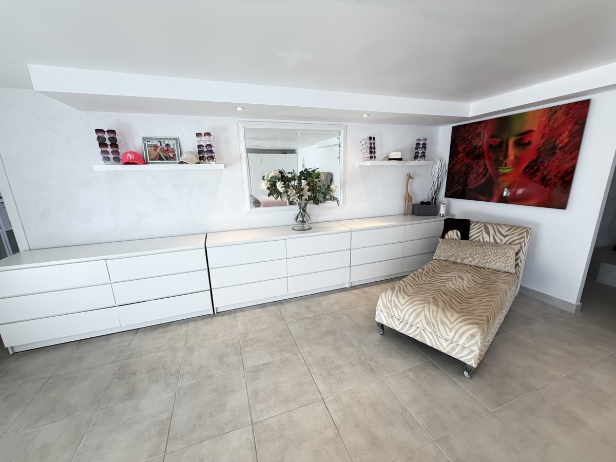For sale - 3 Bedroom 2 Bathroom Villa in San Miguel De Salinas - , San Miguel De Salinas, Alicante, Spain - Alicante