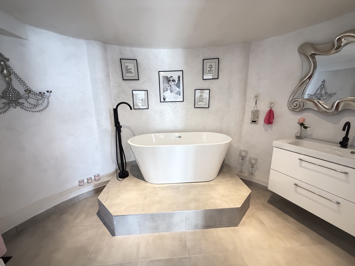 For sale - 3 Bedroom 2 Bathroom Villa in San Miguel De Salinas - , San Miguel De Salinas, Alicante, Spain - Alicante