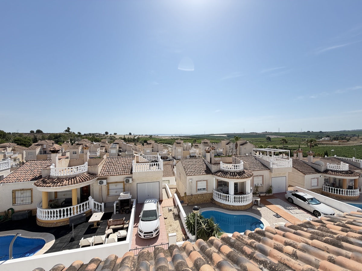 For sale - 3 Bedroom 2 Bathroom Villa in San Miguel De Salinas - , San Miguel De Salinas, Alicante, Spain - Alicante