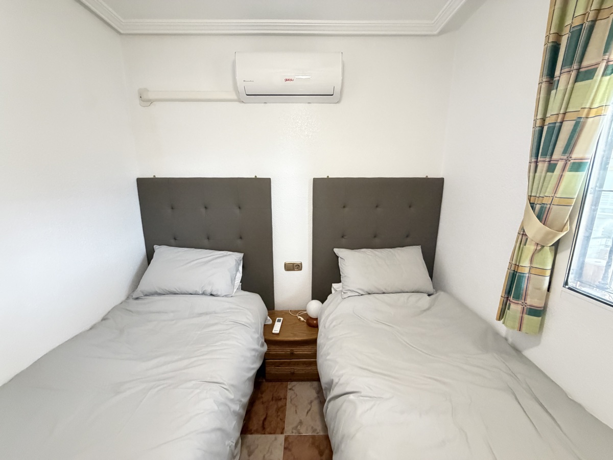 For sale - 2 Bedroom 1 Bathroom Townhouse in La Zenia - , La Zenia, Alicante, Spain - Alicante