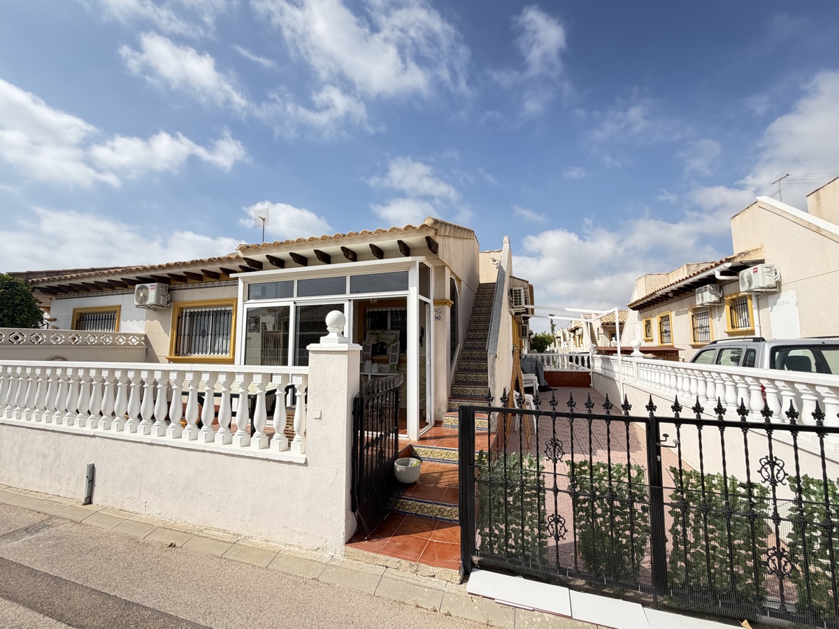 For sale - 2 Bedroom 1 Bathroom Townhouse in La Zenia - , La Zenia, Alicante, Spain - Alicante