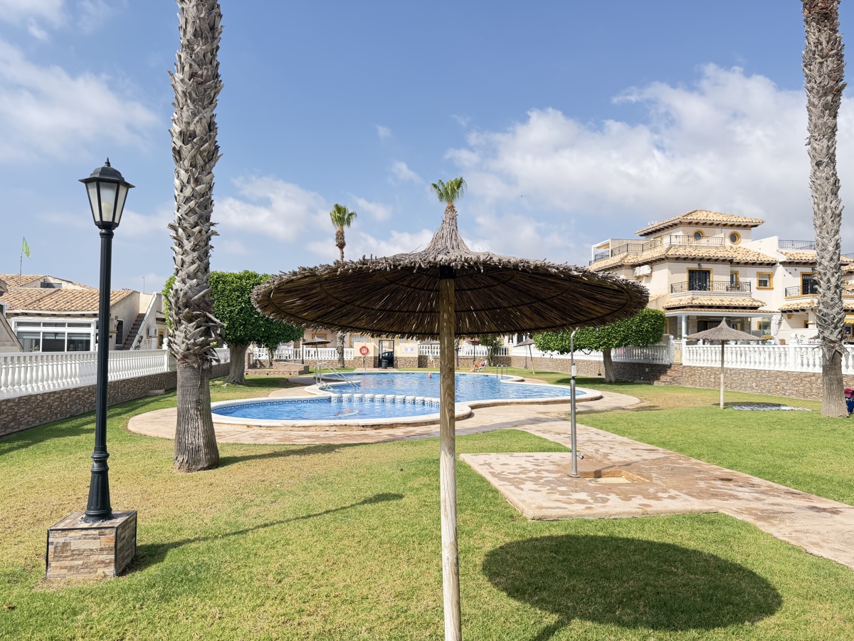 For sale - 2 Bedroom 1 Bathroom Townhouse in La Zenia - , La Zenia, Alicante, Spain - Alicante