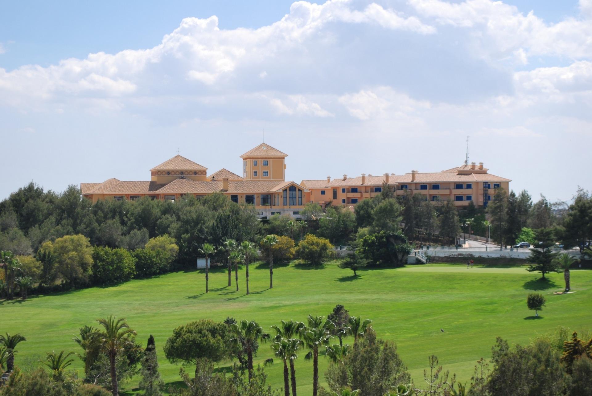 For sale - 2 Bedroom 2 Bathroom Penthouse in Orihuela Costa - Lomas de Campoamor  - Alicante