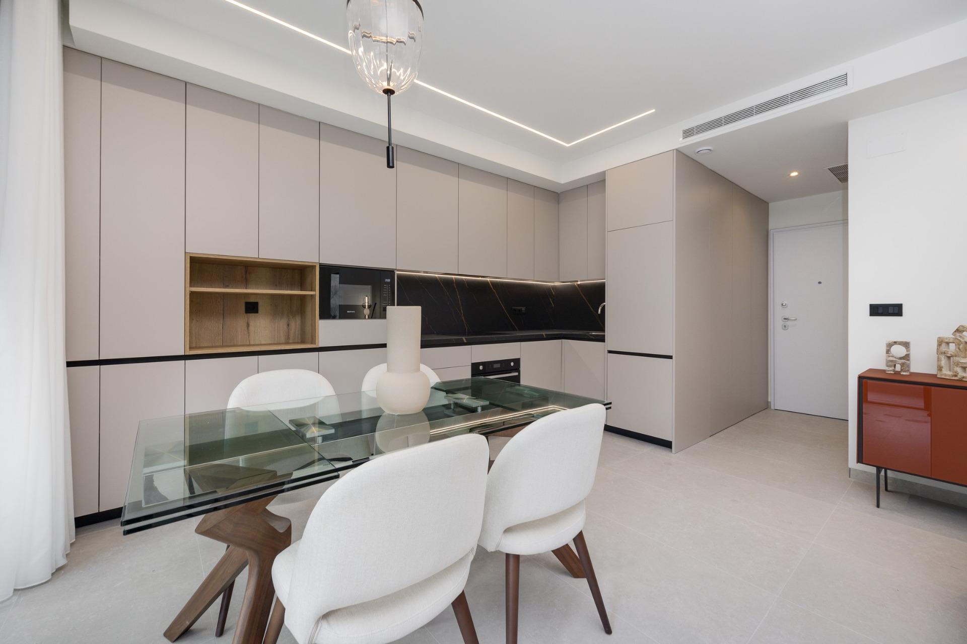 For sale - 2 Bedroom 2 Bathroom Apartment in Guardamar del Segura - Avda del Puerto  - Alicante