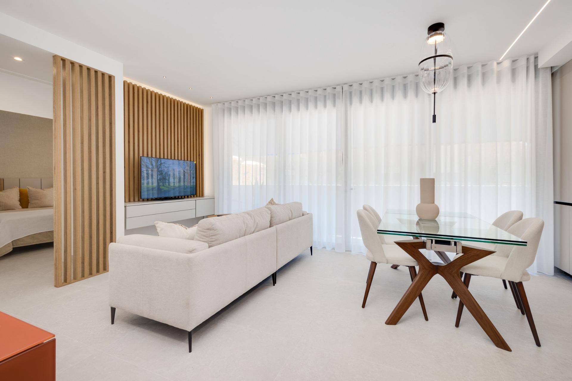 For sale - 2 Bedroom 2 Bathroom Apartment in Guardamar del Segura - Avda del Puerto  - Alicante