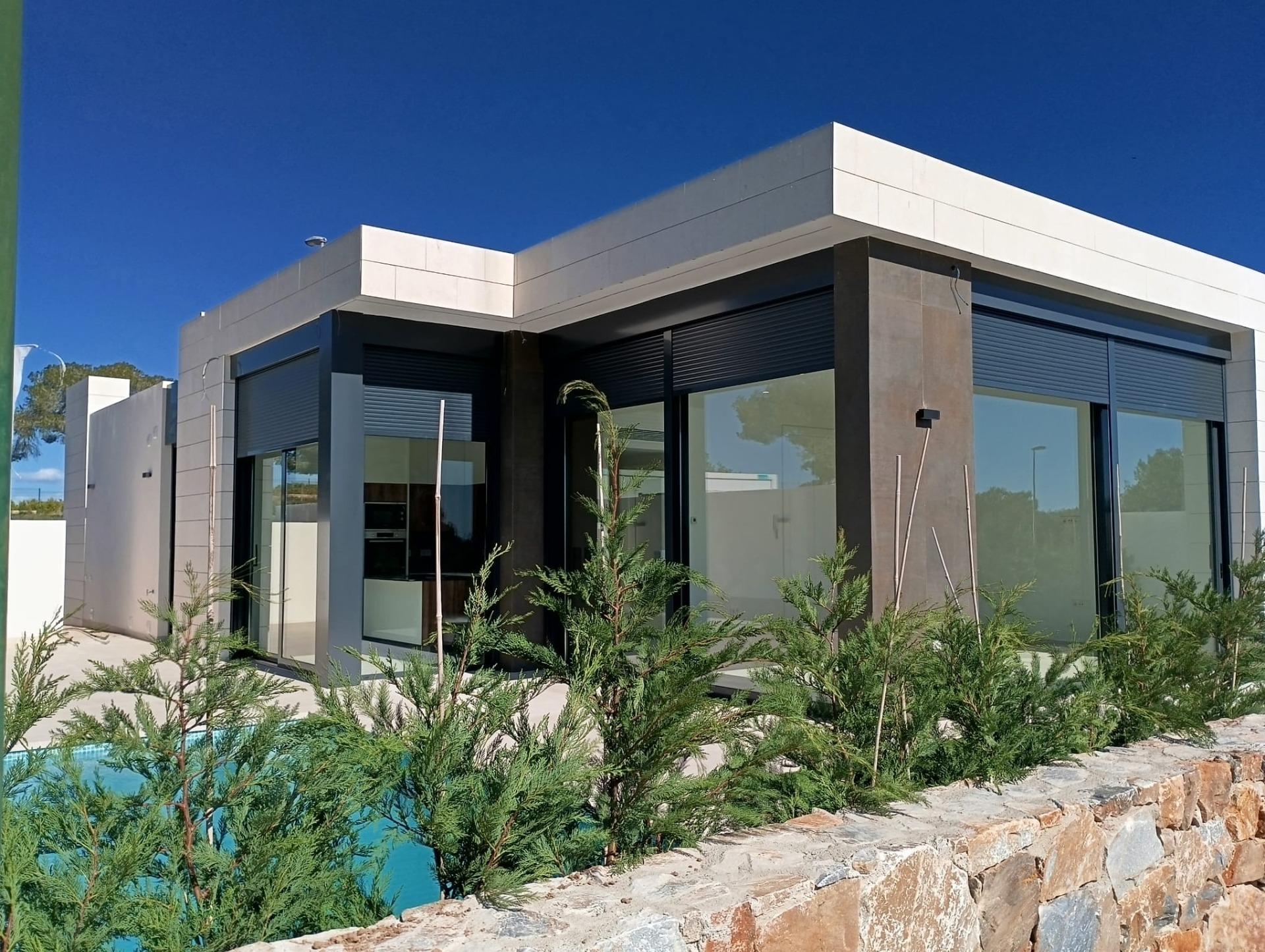 For sale - 3 Bedroom 2 Bathroom Villa in Pilar de La Horadada - Lo Romero Golf  - Alicante