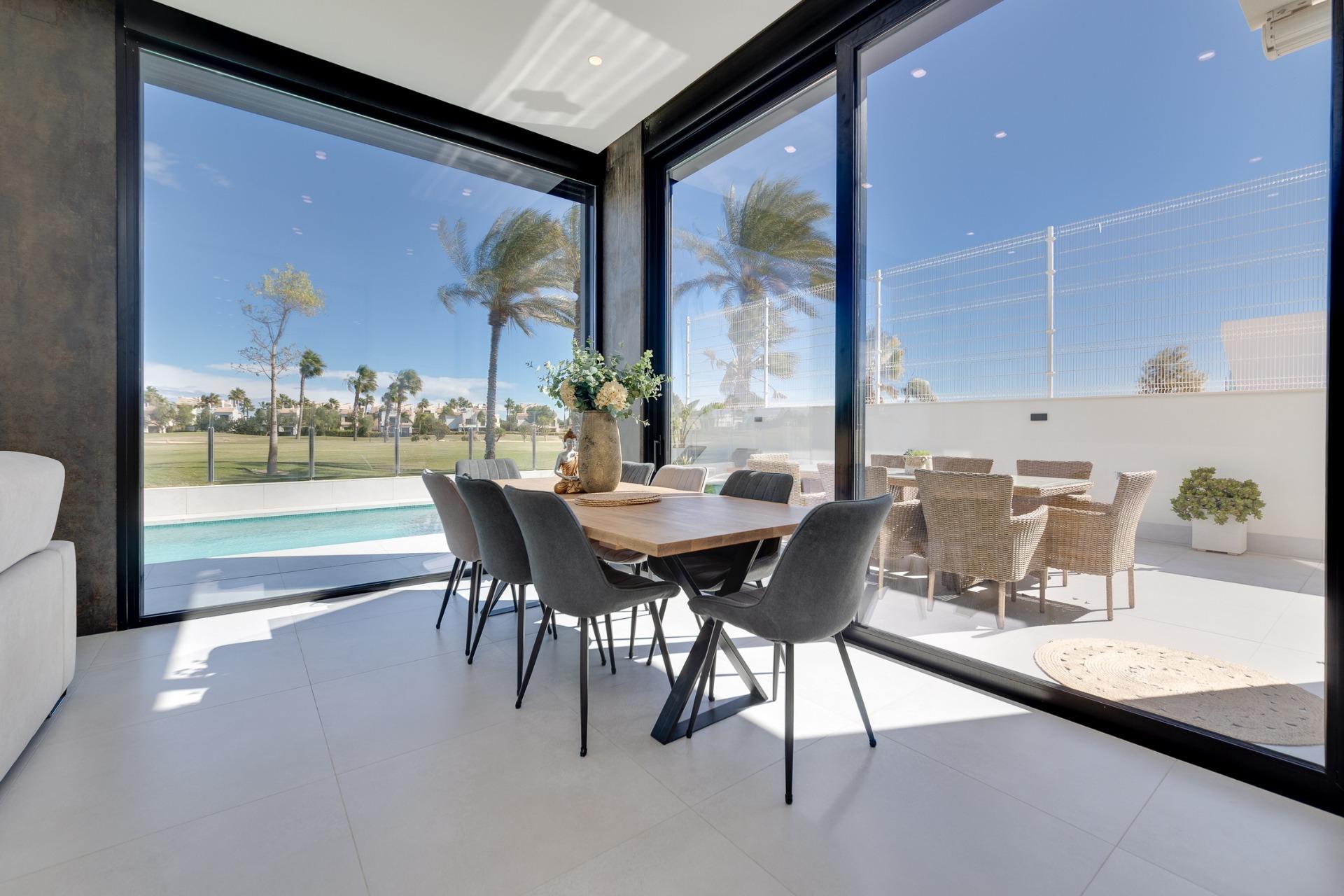 For sale - 3 Bedroom 2 Bathroom Villa in Pilar de La Horadada - Lo Romero Golf  - Alicante