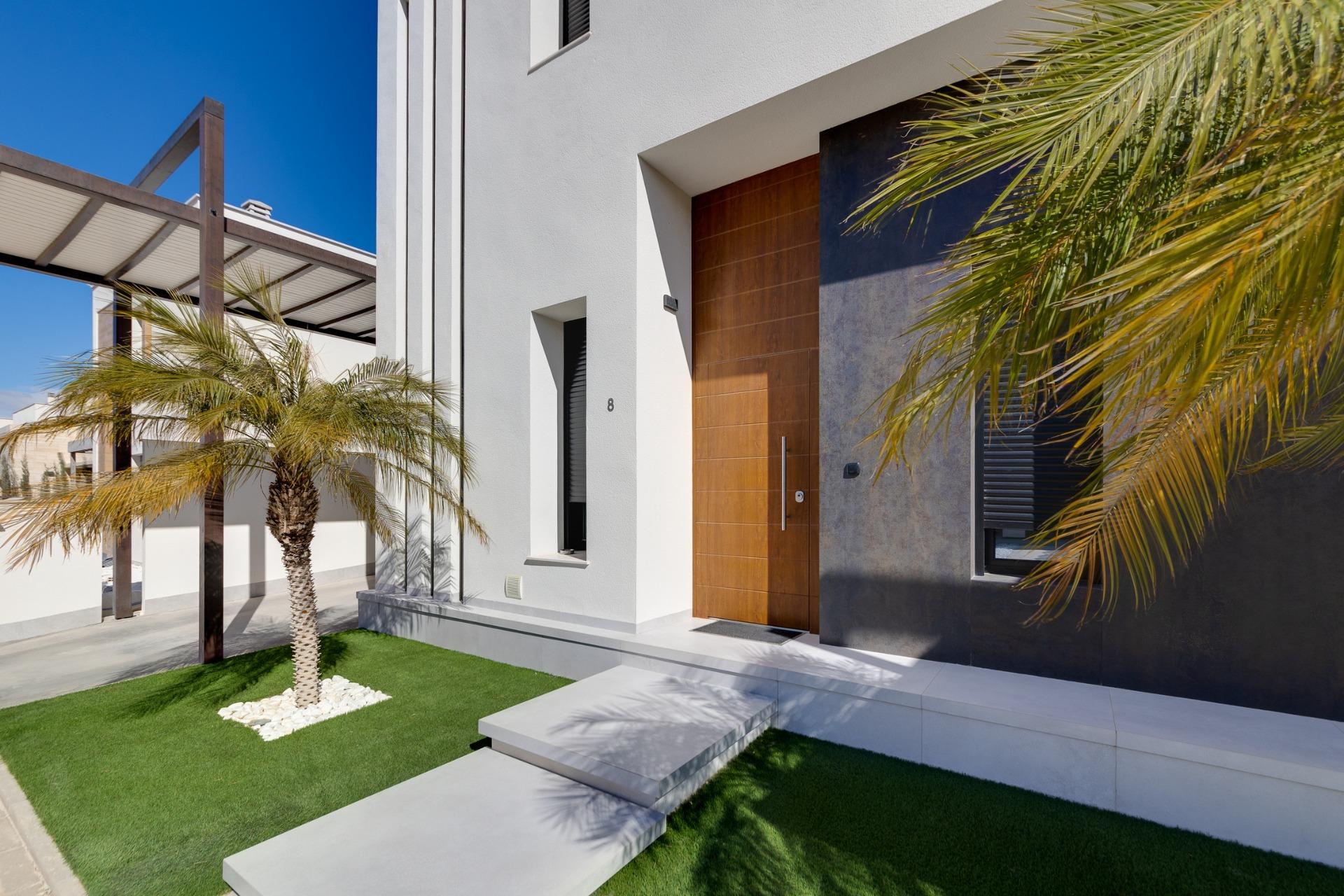 For sale - 3 Bedroom 2 Bathroom Villa in Pilar de La Horadada - Lo Romero Golf  - Alicante