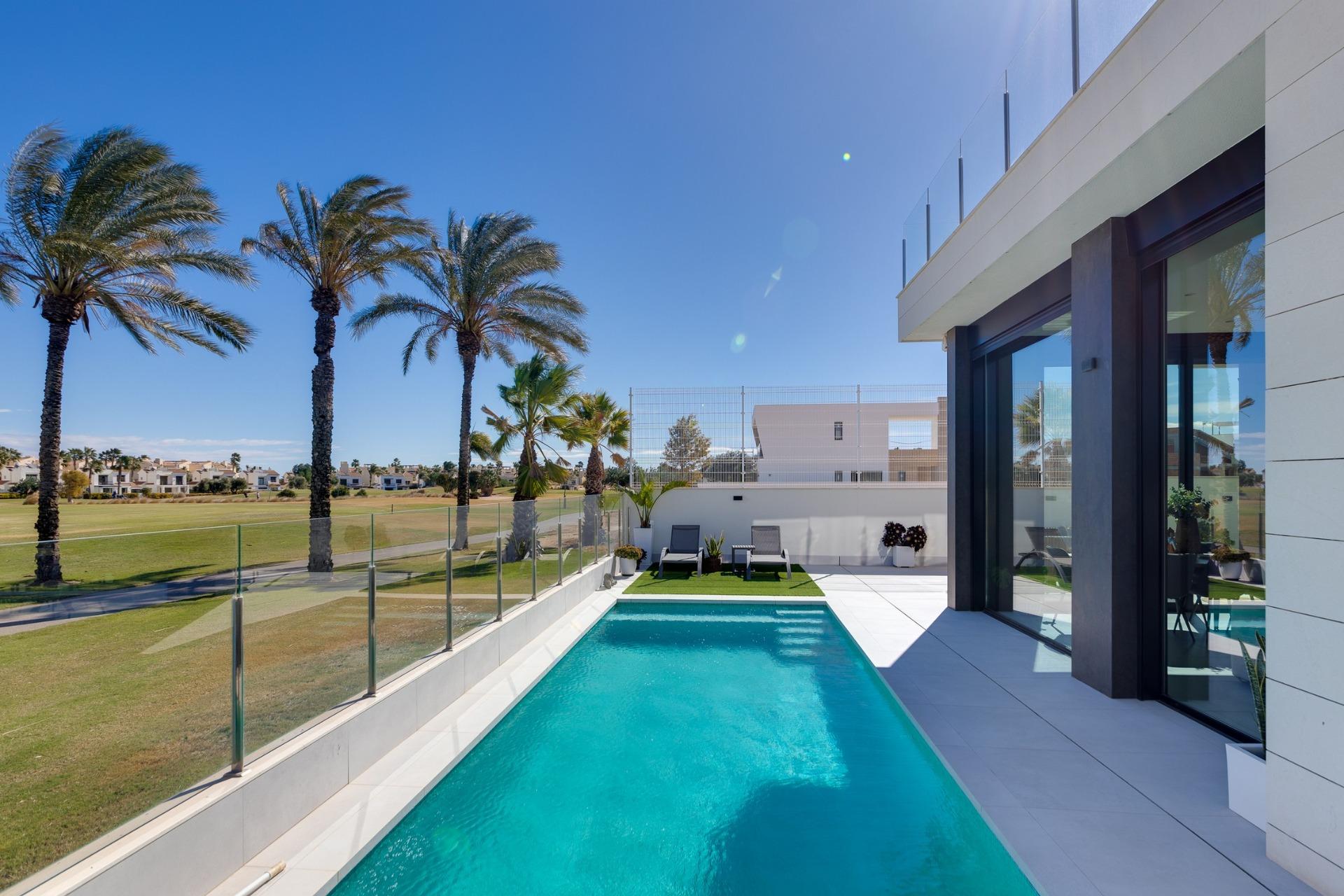For sale - 3 Bedroom 2 Bathroom Villa in Pilar de La Horadada - Lo Romero Golf  - Alicante