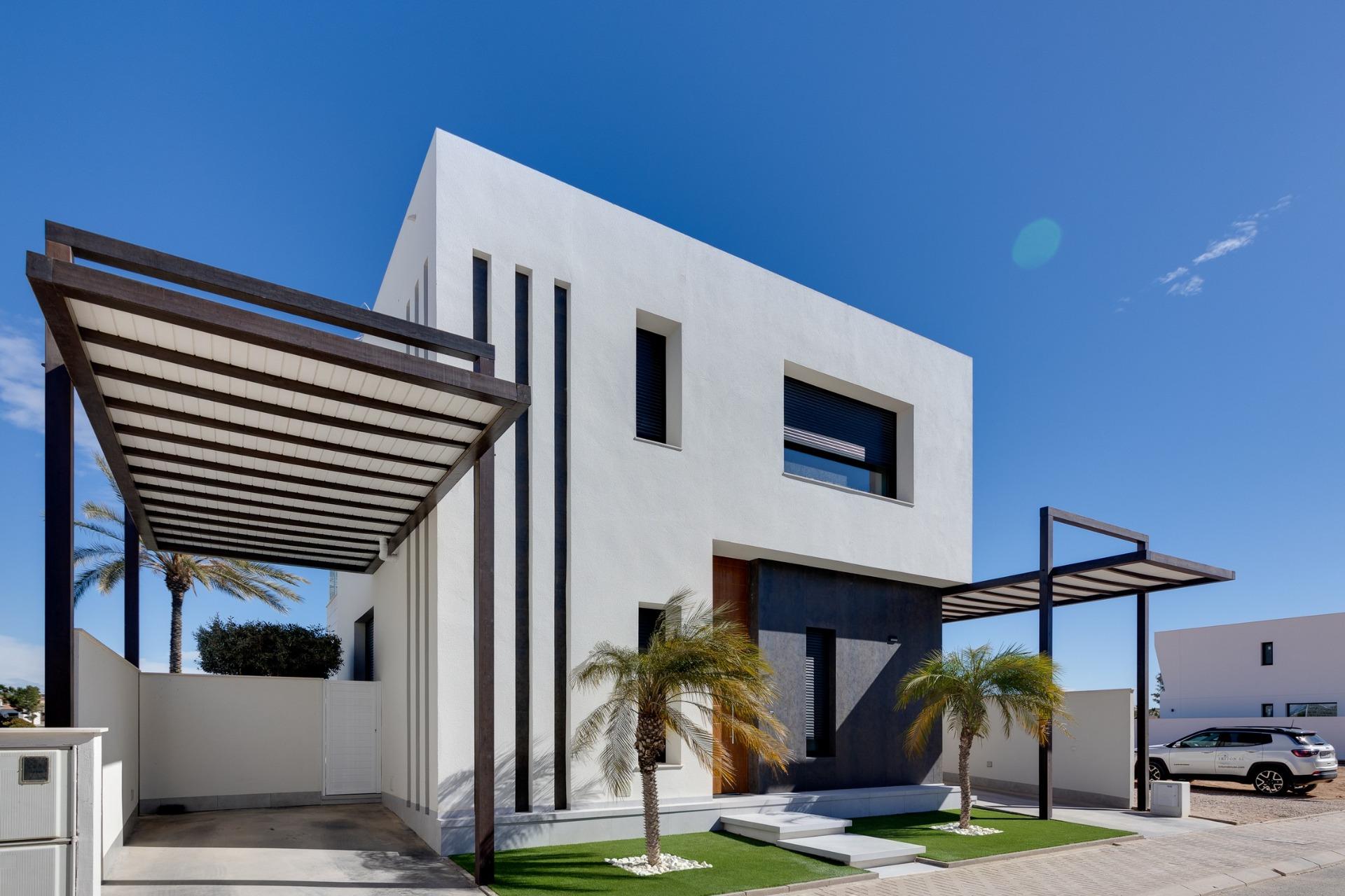 For sale - 3 Bedroom 2 Bathroom Villa in Pilar de La Horadada - Lo Romero Golf  - Alicante
