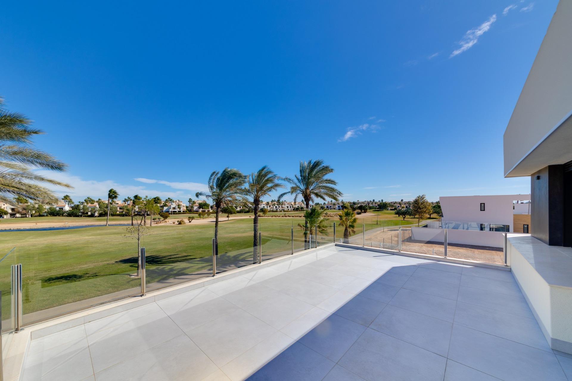 For sale - 3 Bedroom 2 Bathroom Villa in Pilar de La Horadada - Lo Romero Golf  - Alicante