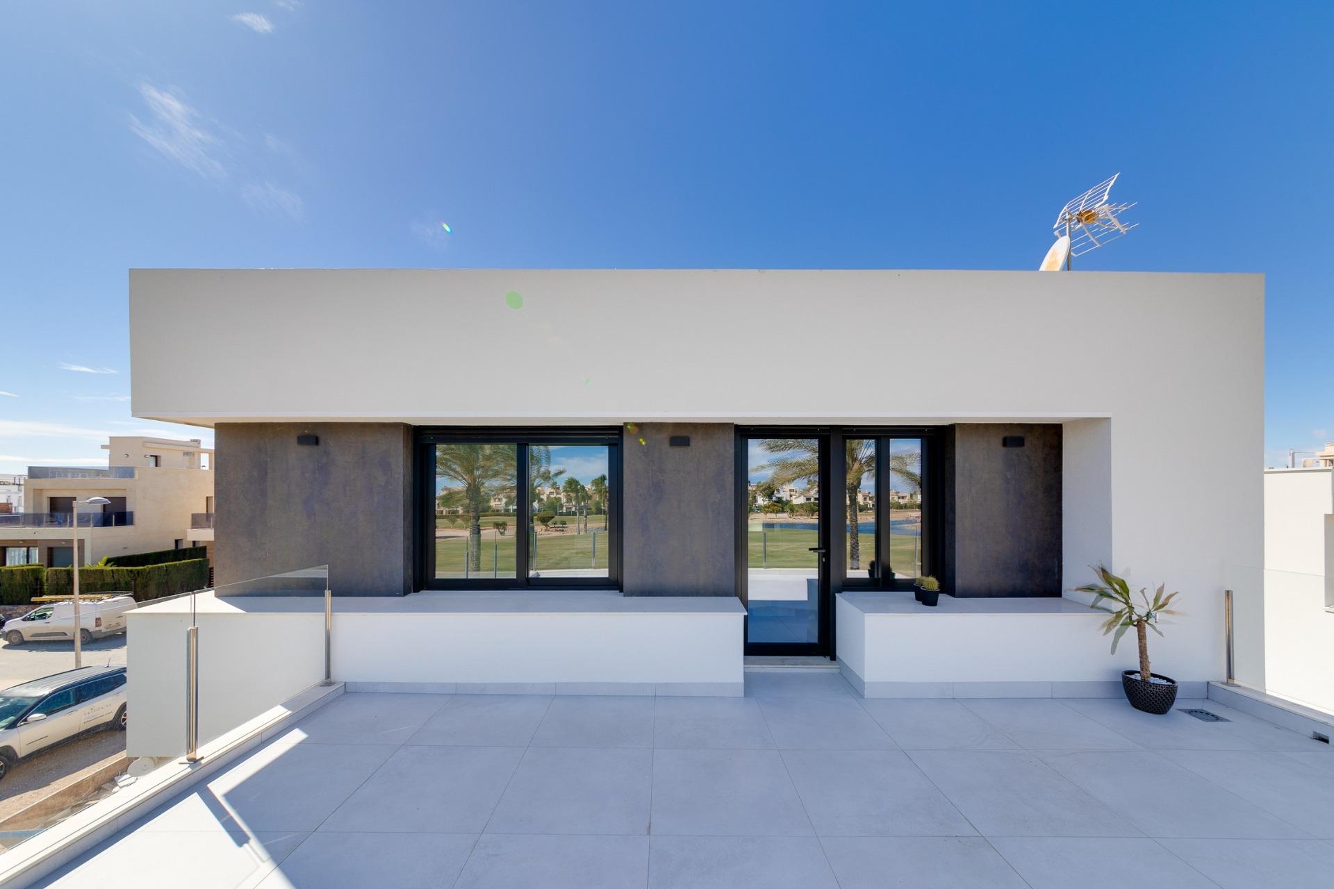 For sale - 3 Bedroom 2 Bathroom Villa in Pilar de La Horadada - Lo Romero Golf  - Alicante