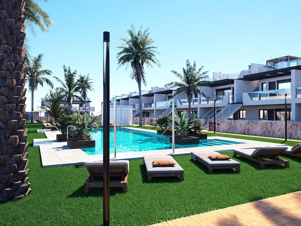 3 Bedroom 2 Bathroom Bungalow in Pilar de La Horadada