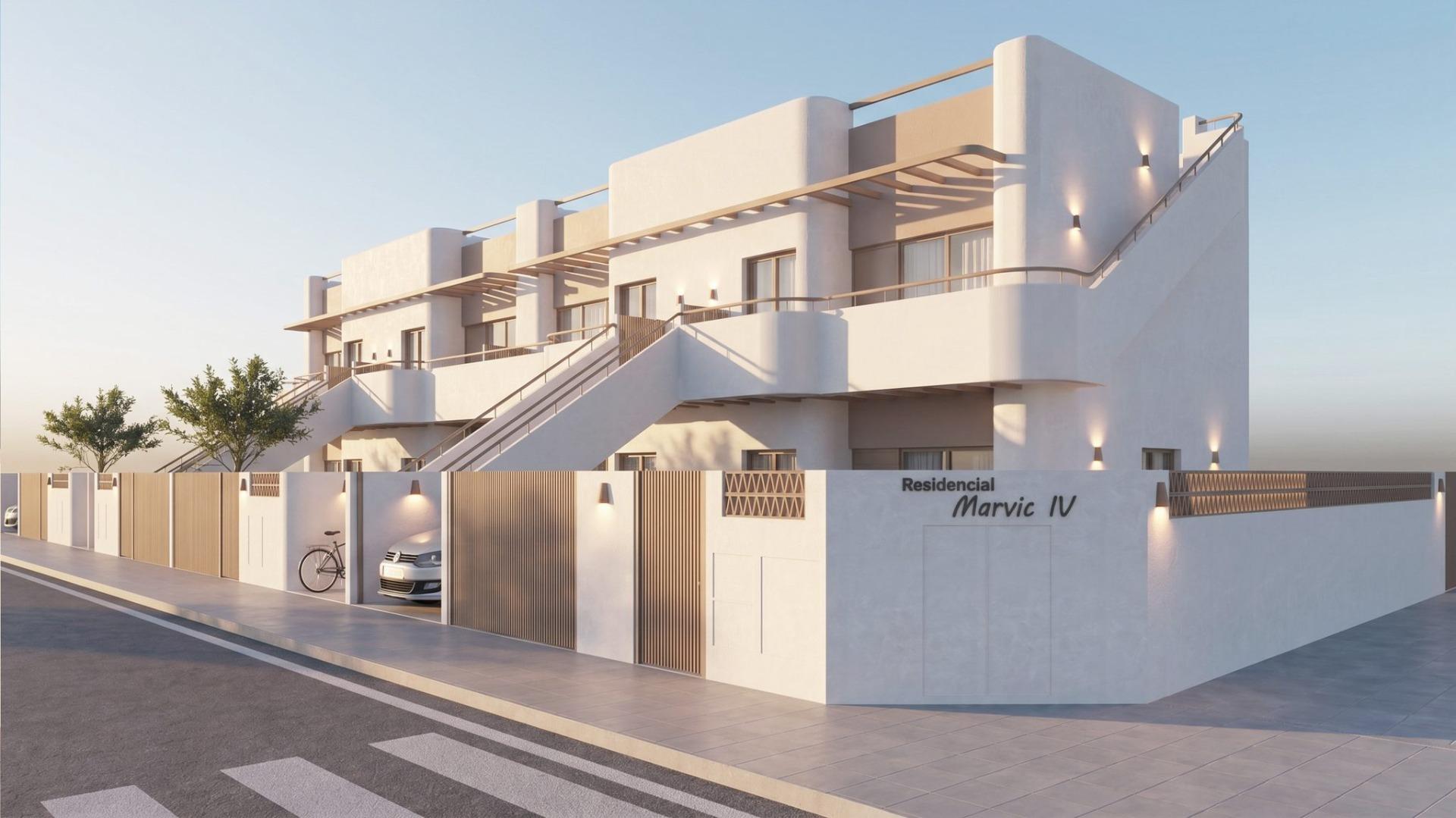 For sale - 2 Bedroom 2 Bathroom Bungalow in Pilar de La Horadada - Zona Pueblo  - Alicante