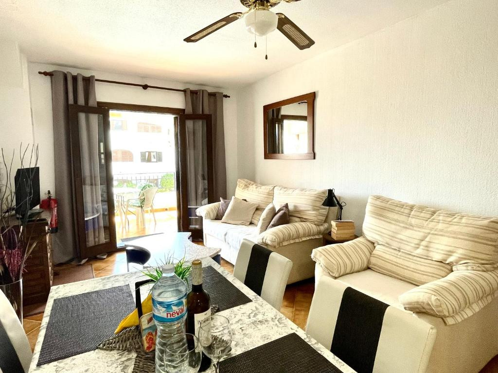For sale - 2 Bedroom 1 Bathroom Apartment in Cabo Roig - Costa Blanca  - Alicante