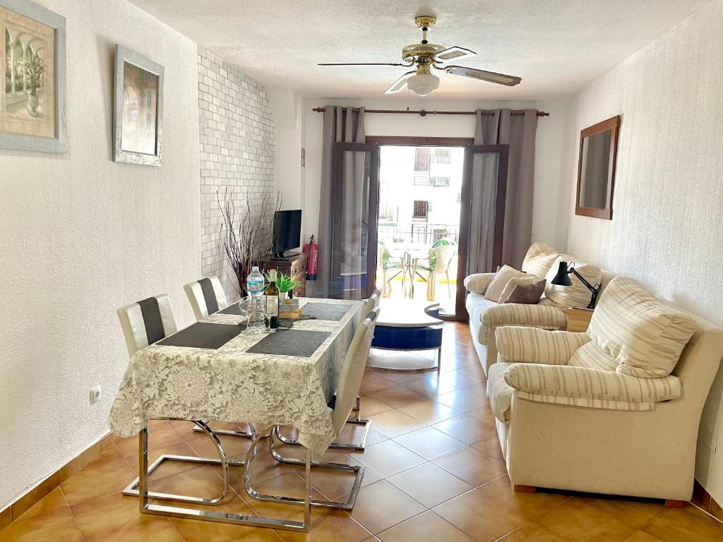 For sale - 2 Bedroom 1 Bathroom Apartment in Cabo Roig - Costa Blanca  - Alicante