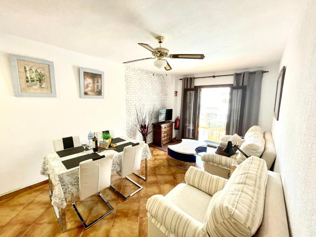 For sale - 2 Bedroom 1 Bathroom Apartment in Cabo Roig - Costa Blanca  - Alicante
