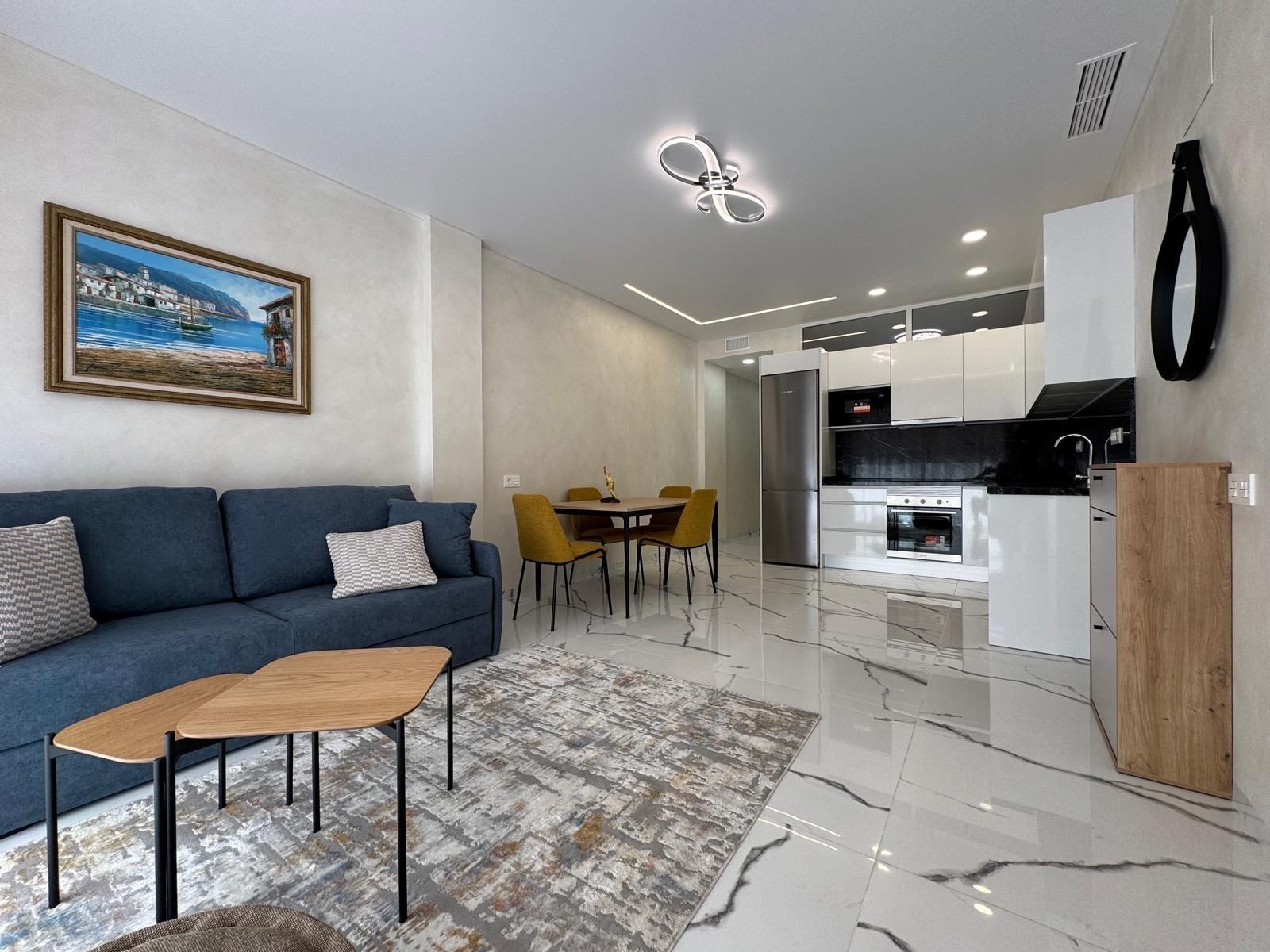 For sale - 2 Bedroom 2 Bathroom Apartment in Torrevieja - Estacion De Autobuses  - Alicante