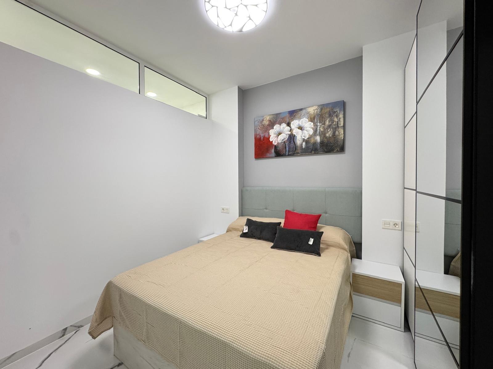 For sale - 2 Bedroom 2 Bathroom Apartment in Torrevieja - Estacion De Autobuses  - Alicante