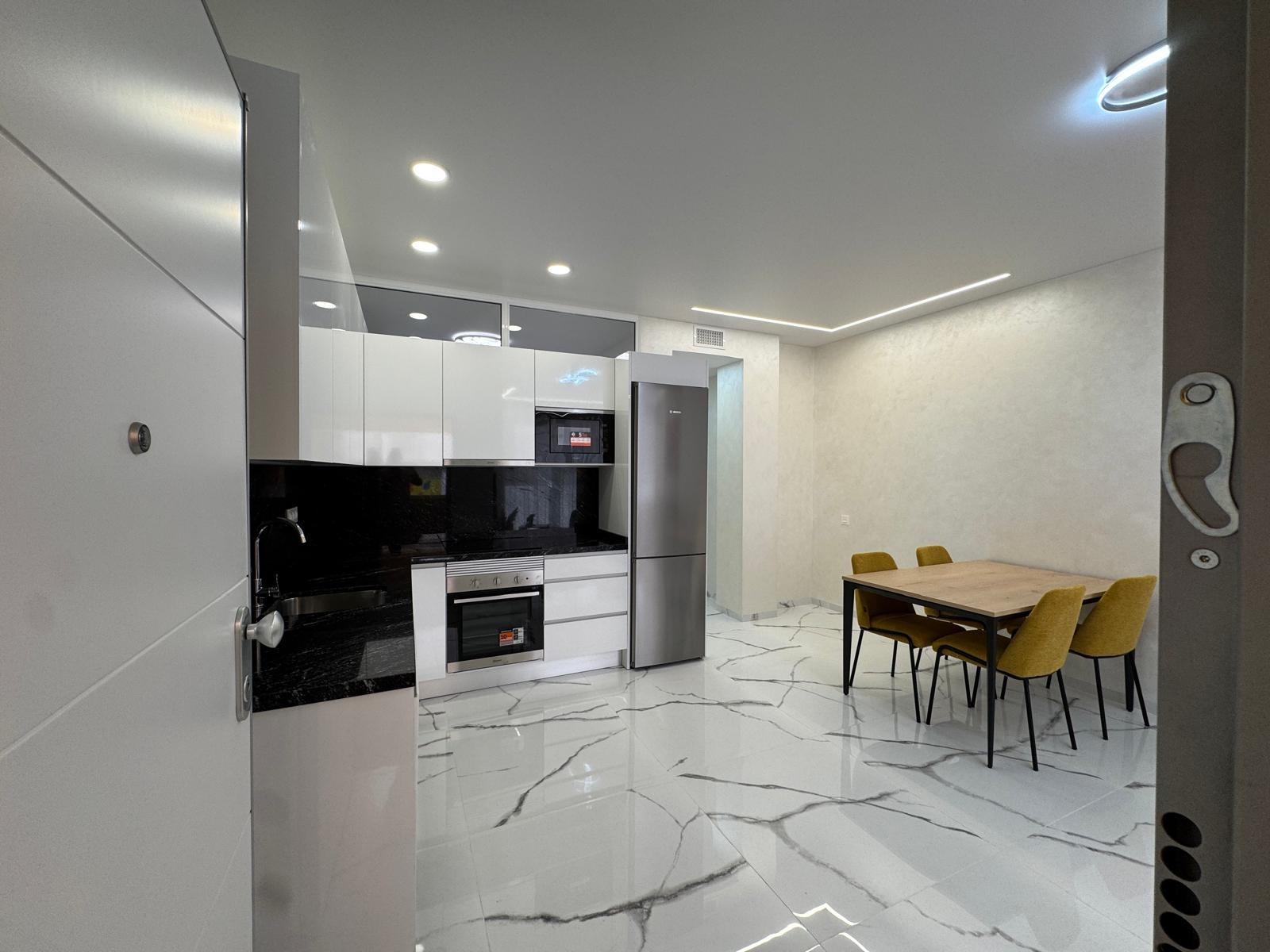 For sale - 2 Bedroom 2 Bathroom Apartment in Torrevieja - Estacion De Autobuses  - Alicante