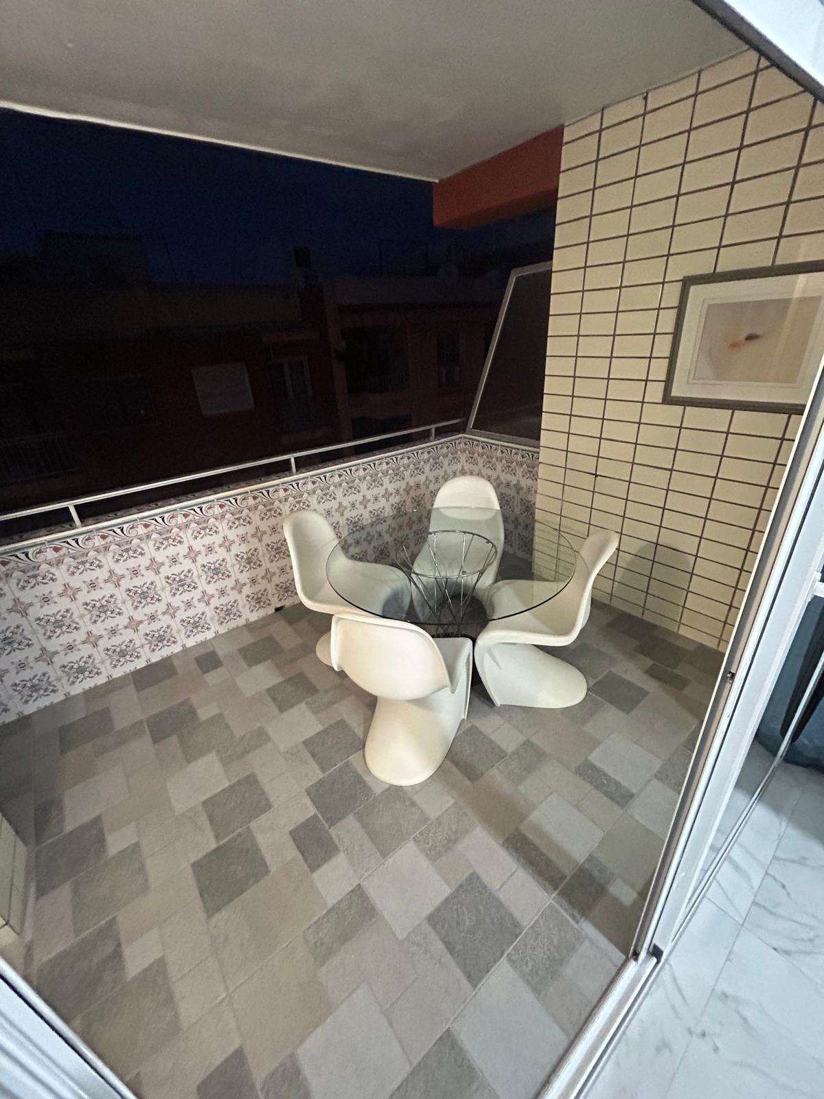 For sale - 3 Bedroom 2 Bathroom Apartment in Torrevieja - Curva Del Palangre  - Alicante