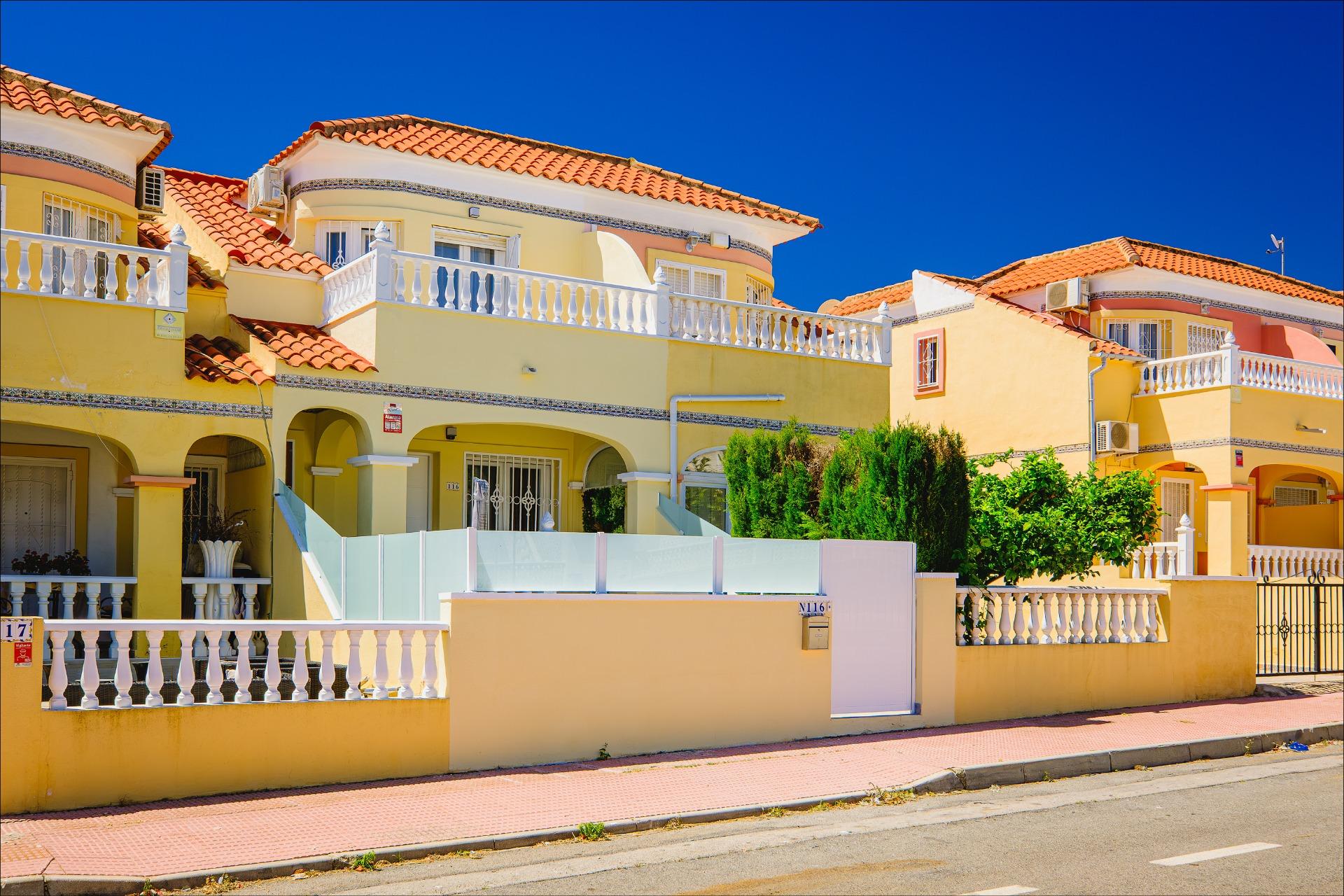 Sold - SOLD!_3 Bedroom 2 Bathroom Town House in Villamartin - Las Filipinas  - Alicante