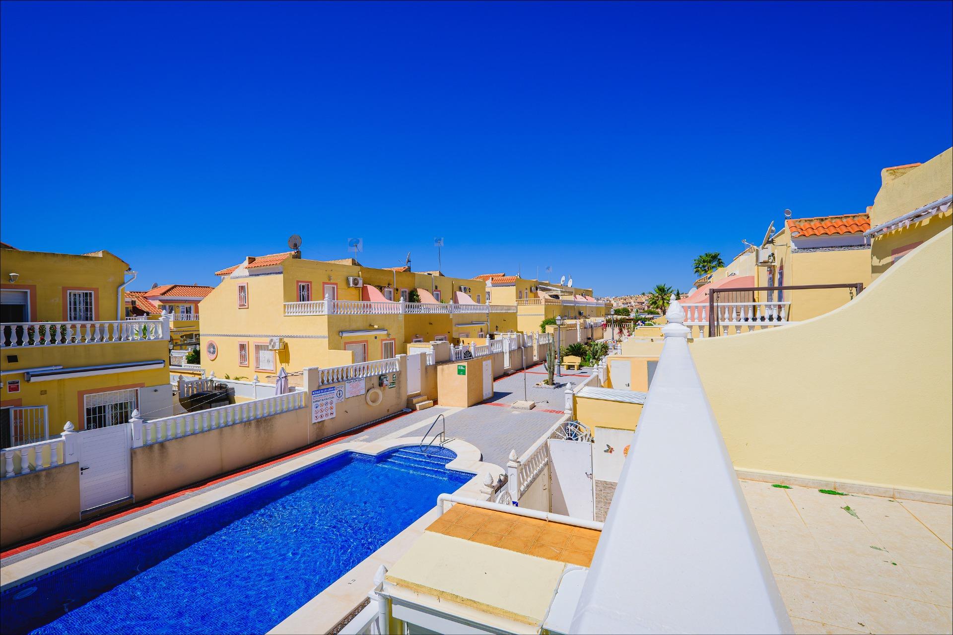 Sold - SOLD!_3 Bedroom 2 Bathroom Town House in Villamartin - Las Filipinas  - Alicante