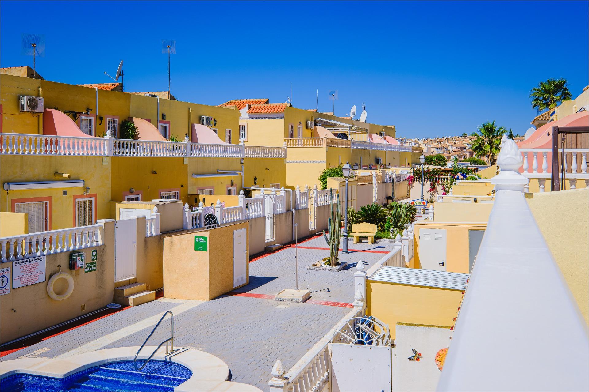 Sold - SOLD!_3 Bedroom 2 Bathroom Town House in Villamartin - Las Filipinas  - Alicante