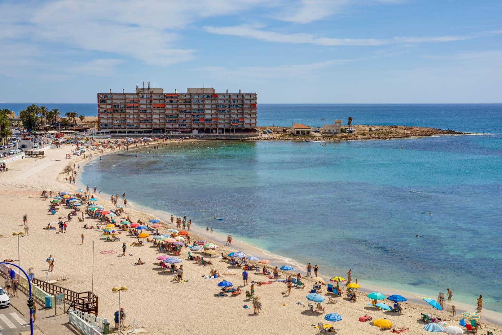 For sale - 3 Bedroom 2 Bathroom Apartment in Torrevieja - Antonio Machado  - Alicante