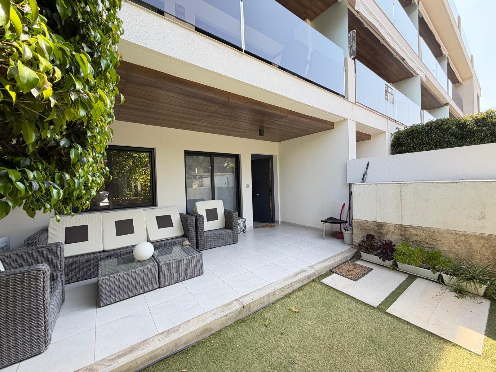 For sale - 3 Bedroom 2 Bathroom Apartment in Orihuela Costa - Altos De Campoamor  - Alicante