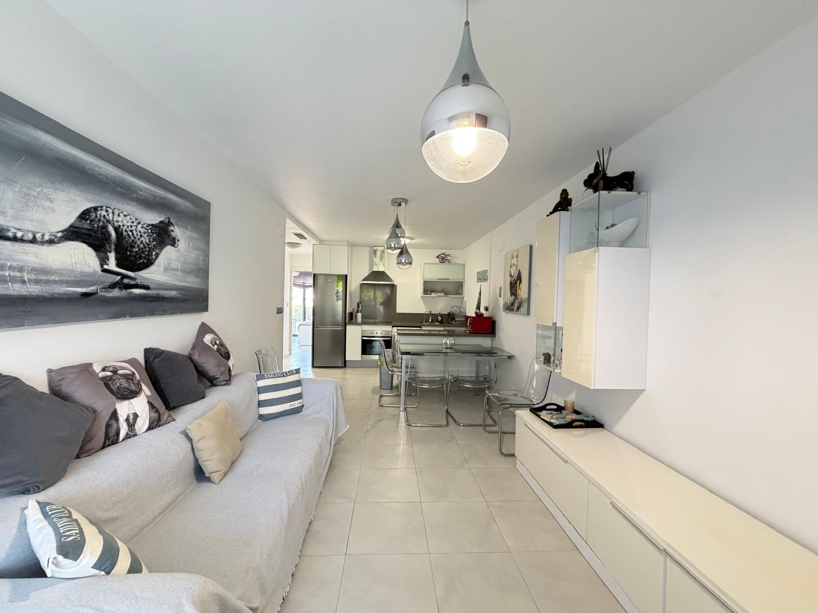 For sale - 3 Bedroom 2 Bathroom Apartment in Orihuela Costa - Altos De Campoamor  - Alicante