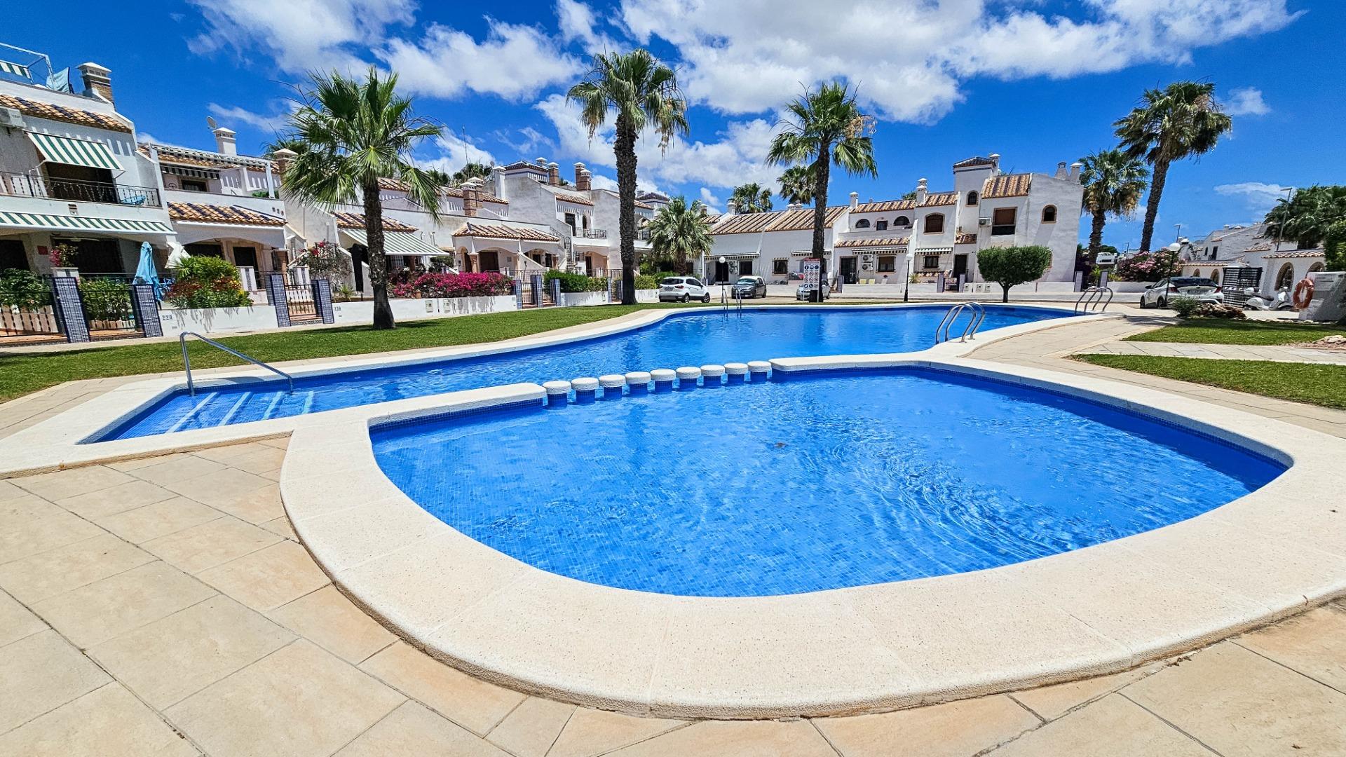 For sale - 2 Bedroom 2 Bathroom Town House in Orihuela Costa - Pau 8  - Alicante