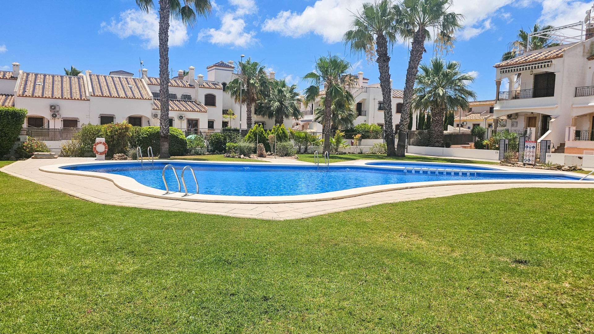 For sale - 2 Bedroom 2 Bathroom Town House in Orihuela Costa - Pau 8  - Alicante