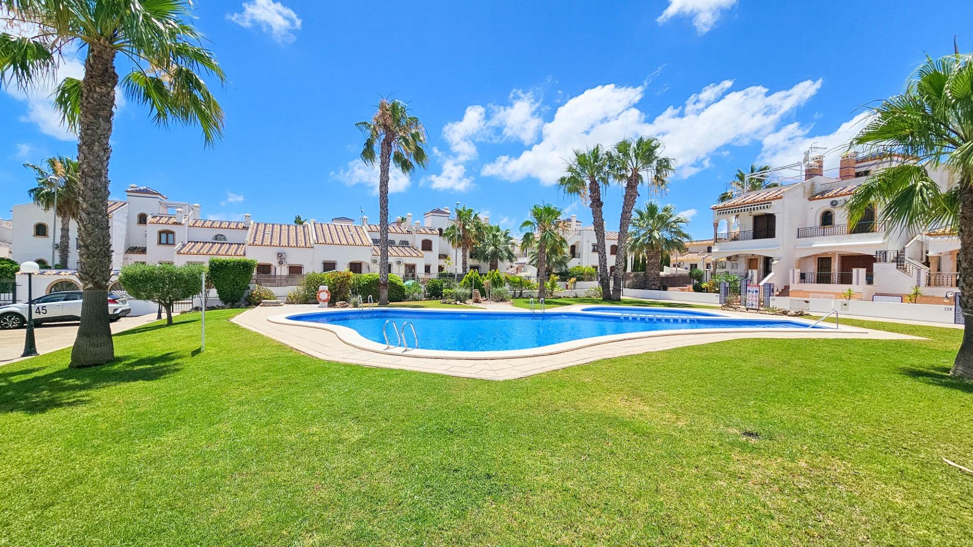 For sale - 2 Bedroom 2 Bathroom Town House in Orihuela Costa - Pau 8  - Alicante