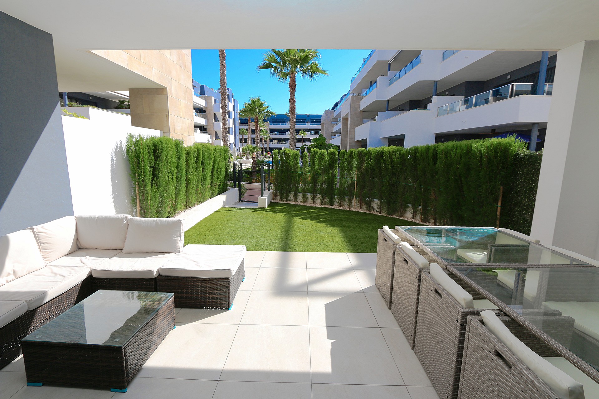 For sale - 2 Bedroom 2 Bathroom Apartment in Playa Flamenca - Costa Blanca  - Alicante