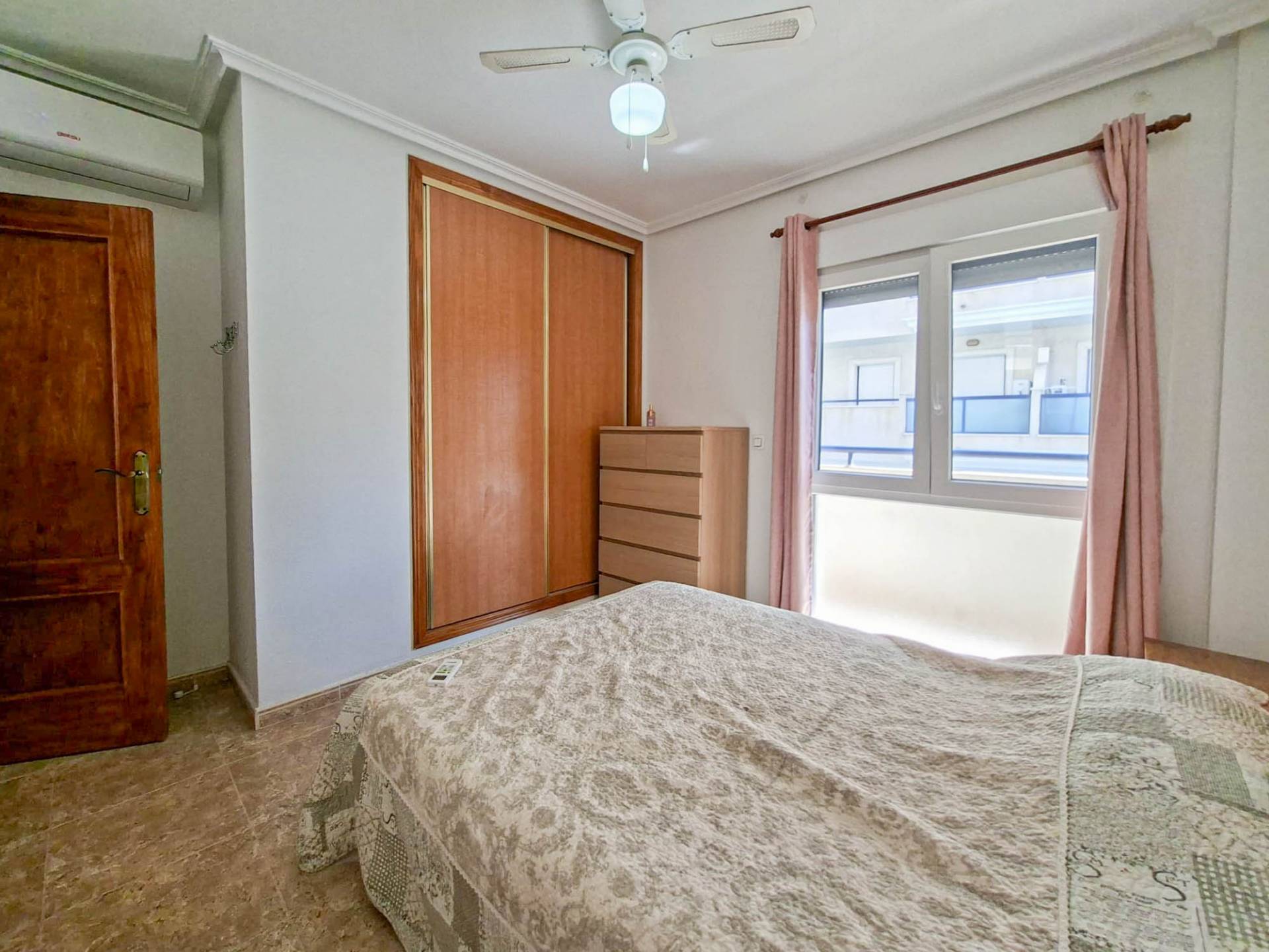 For sale - 2 Bedroom 1 Bathroom Apartment in Orihuela Costa - Costa Blanca  - Alicante