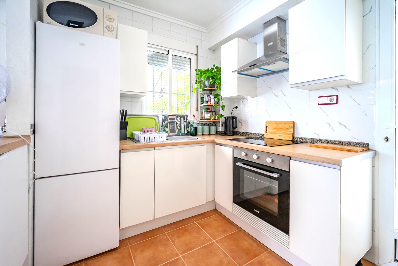 For sale - 3 Bedroom 1 Bathroom Semi Detached in Los Altos - Res Valle de los pinos  - Alicante