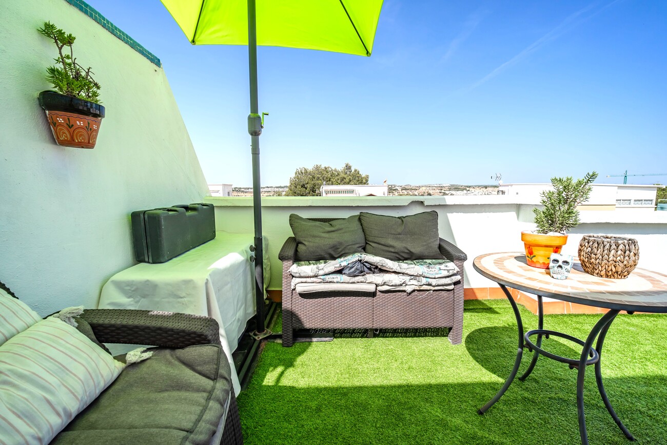 For sale - 3 Bedroom 1 Bathroom Semi Detached in Los Altos - Res Valle de los pinos  - Alicante