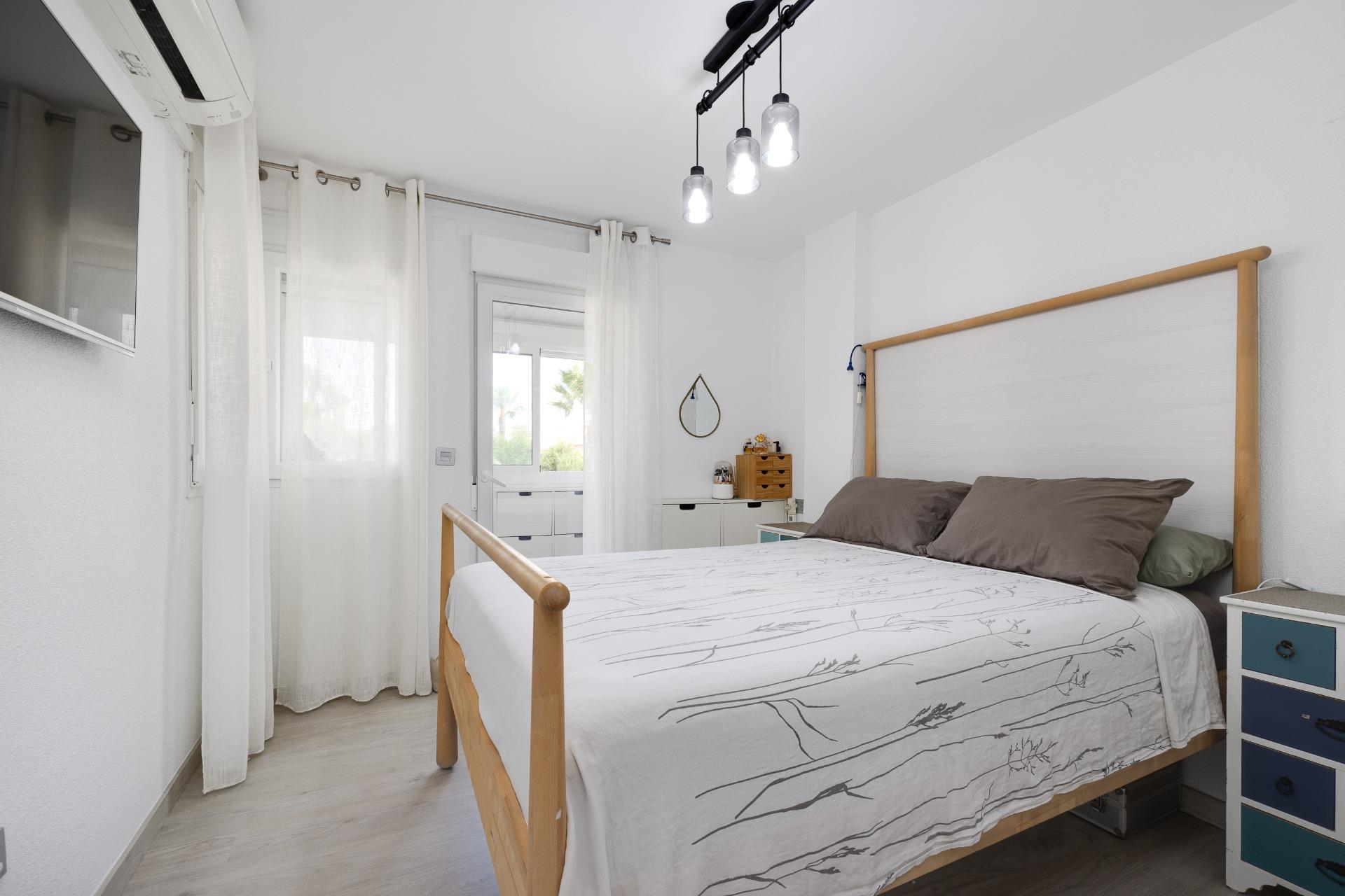 For sale - 2 Bedroom 1 Bathroom Town House in Torrevieja - aguas nuevas  - Alicante